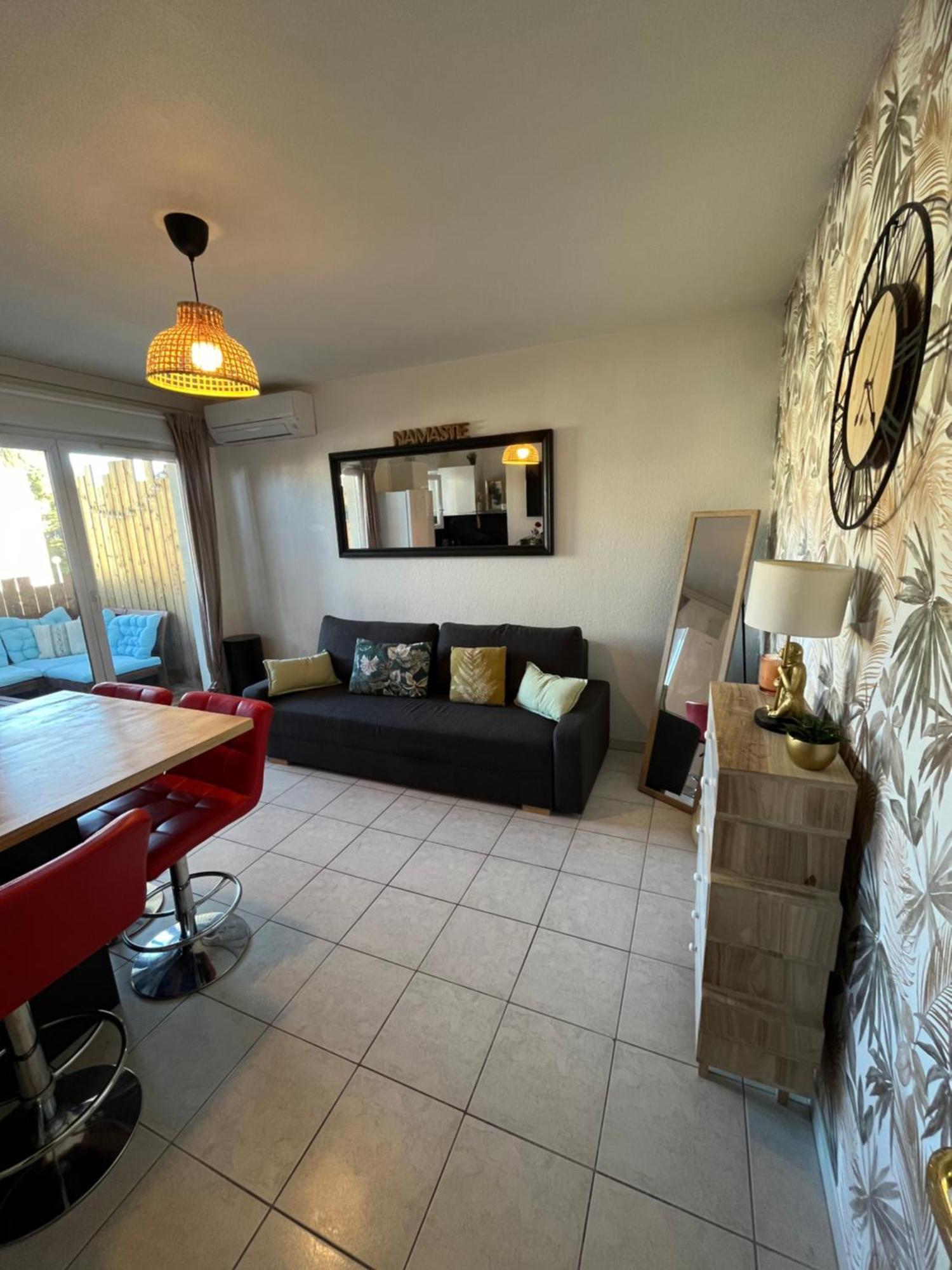 Joli T2/ Tram/ Clim/ Parking/ Wifi/ Piscine Daire Montpellier Dış mekan fotoğraf