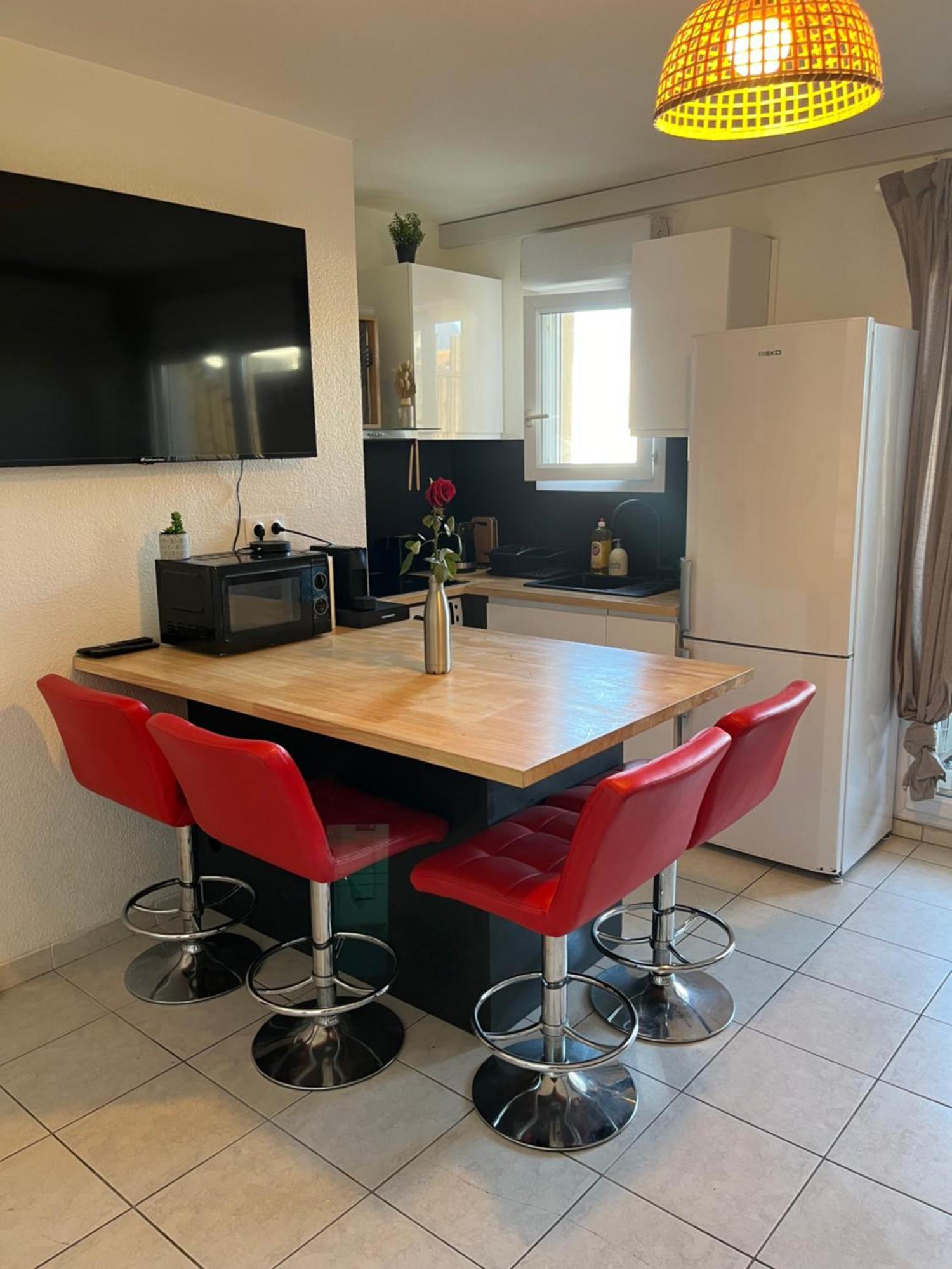 Joli T2/ Tram/ Clim/ Parking/ Wifi/ Piscine Daire Montpellier Dış mekan fotoğraf