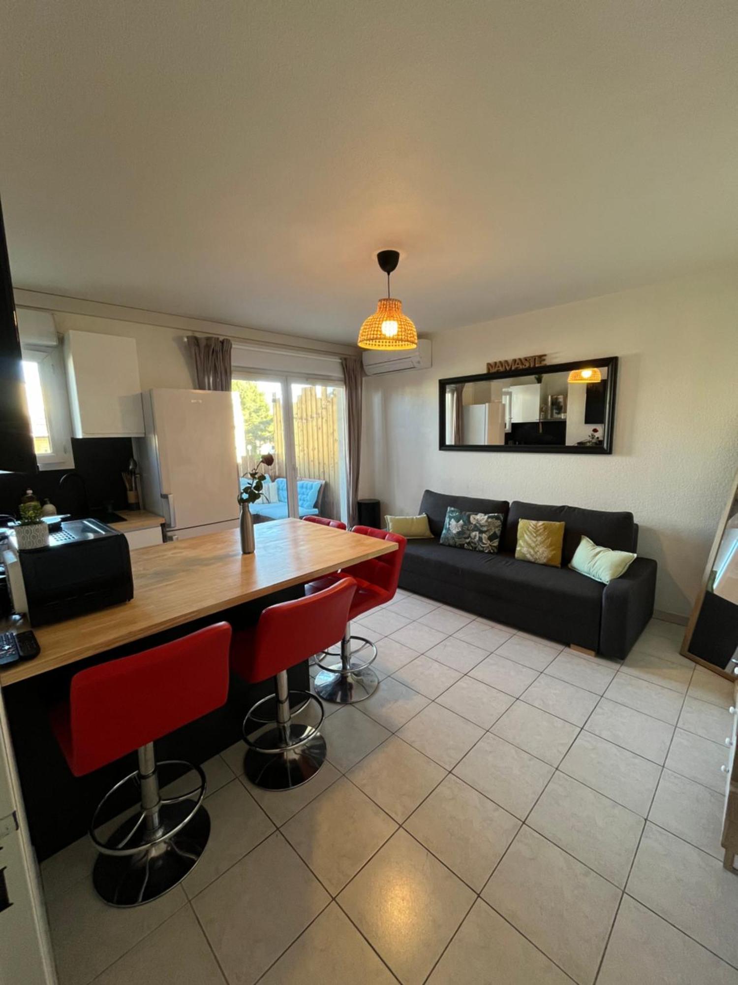 Joli T2/ Tram/ Clim/ Parking/ Wifi/ Piscine Daire Montpellier Dış mekan fotoğraf